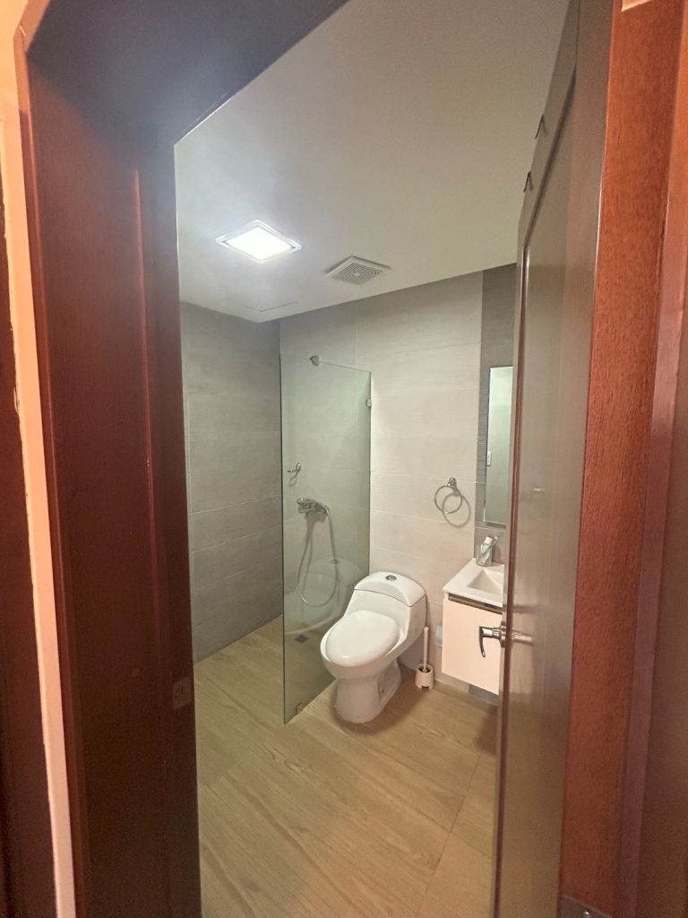 Apartamento en Venta Serralles Amueblado.