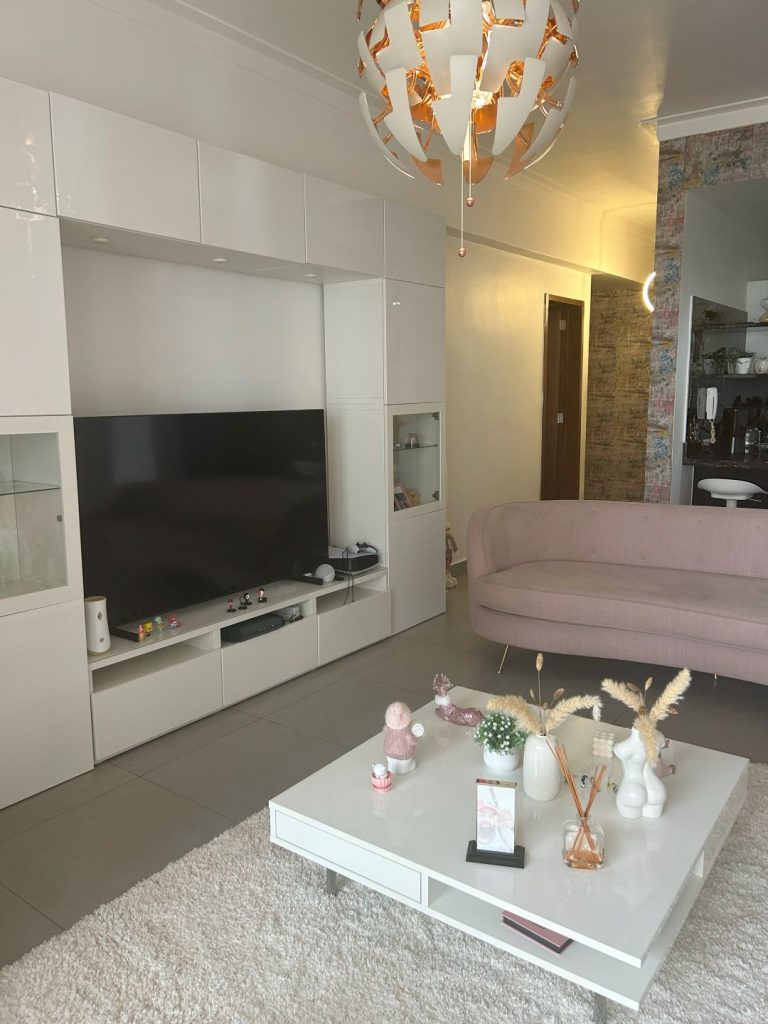 Apartamento en Venta Serralles Amueblado.